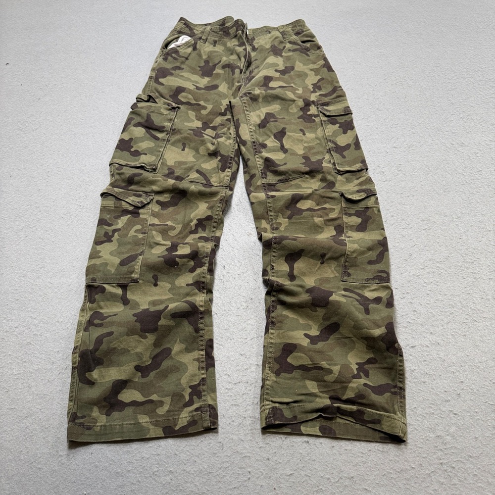 Refuge Cargo Pants Women's Medium Green Camo Straight Leg Relaxed Fit Hunting